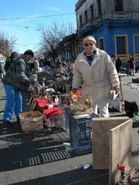Блошиный рынок Тристан Нарваха (Монтевидео, Уругвай)